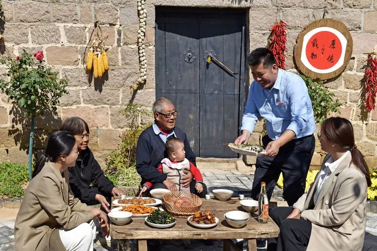 龙门薯院里,一顿红薯宴,我2.jpg 龙门薯院里,一顿红薯宴,我2.jpg