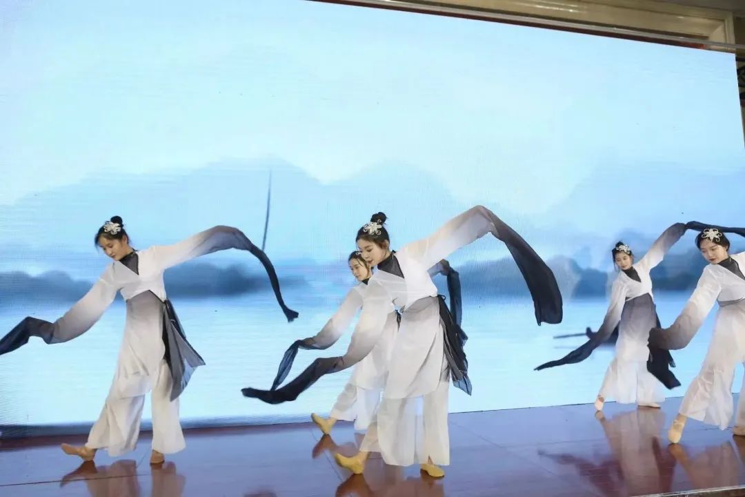 新征程·再出发18.jpg 新征程·再出发18.jpg