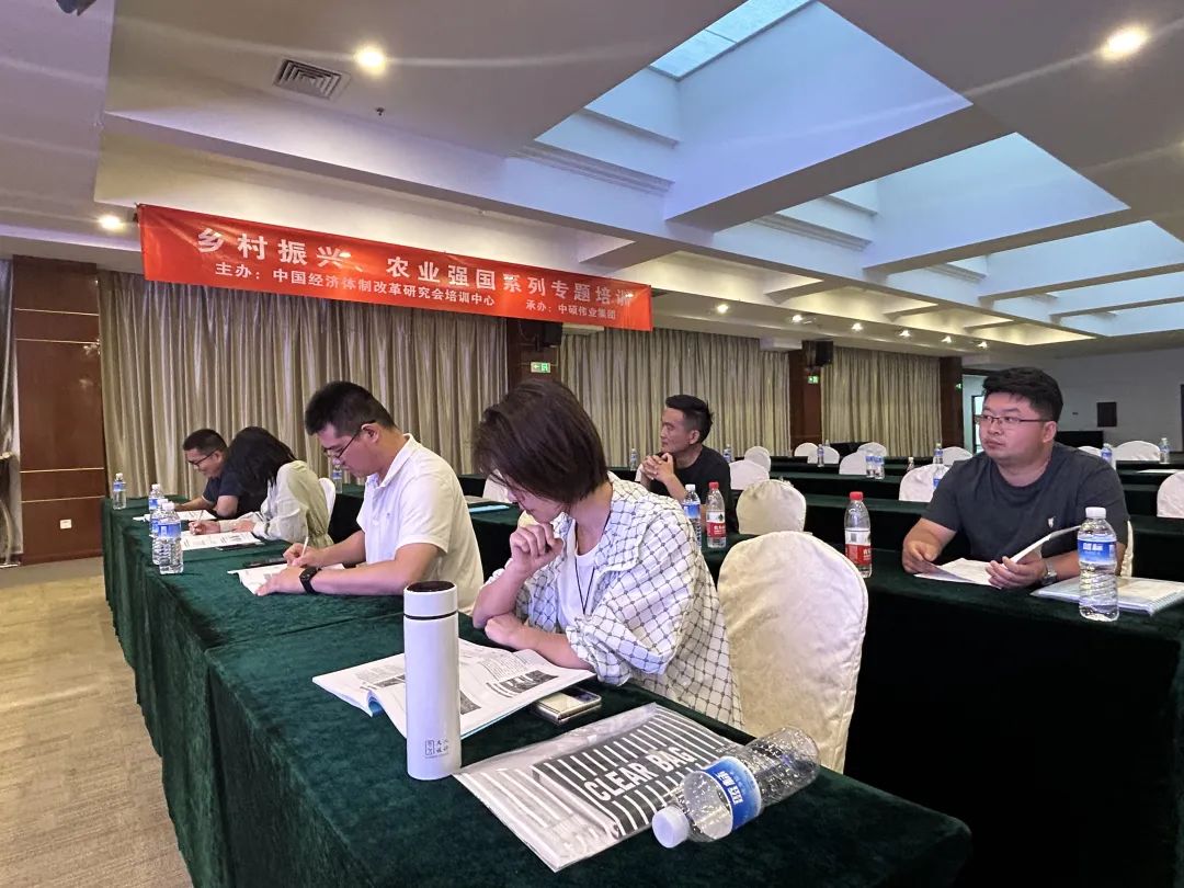 一直以来，我院高度重视“人1.jpg