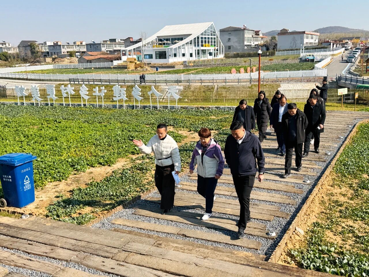 e8e56f55-6bfd-43f8-b09d-0da8ce51a7e2.jpg e8e56f55-6bfd-43f8-b09d-0da8ce51a7e2.jpg